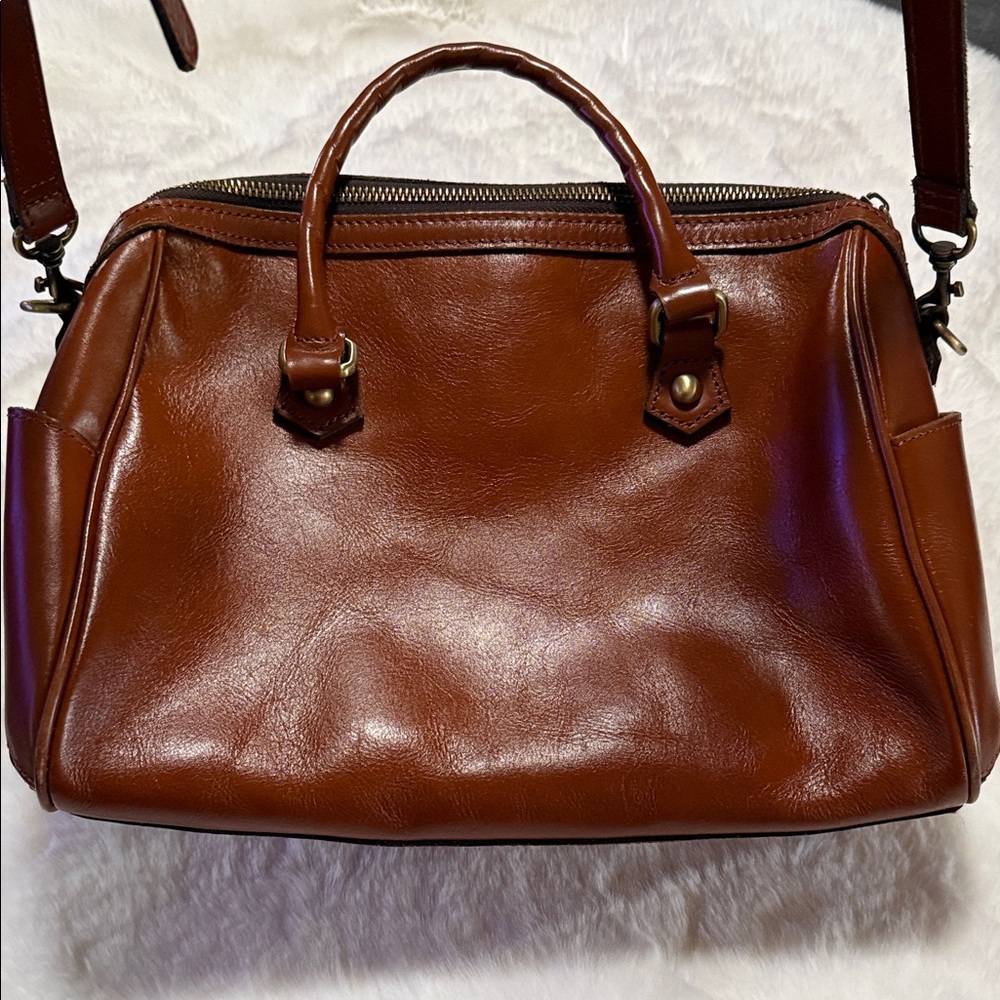 Patricia Nash Leather Handbag with Gold Chain